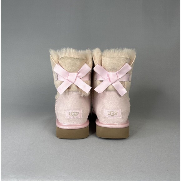 Womens 9 UGG Boots Bailey Bow Mini Seashell Pink Metallic Extremely Rare Retired - Picture 1 of 16